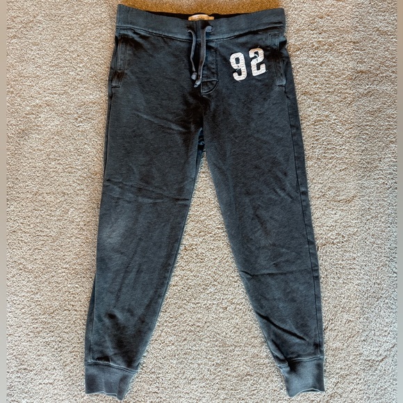 Abercrombie & Fitch Men's Gray Factory Distressed Joggers, Size X-Small, EUC - Picture 2 of 4